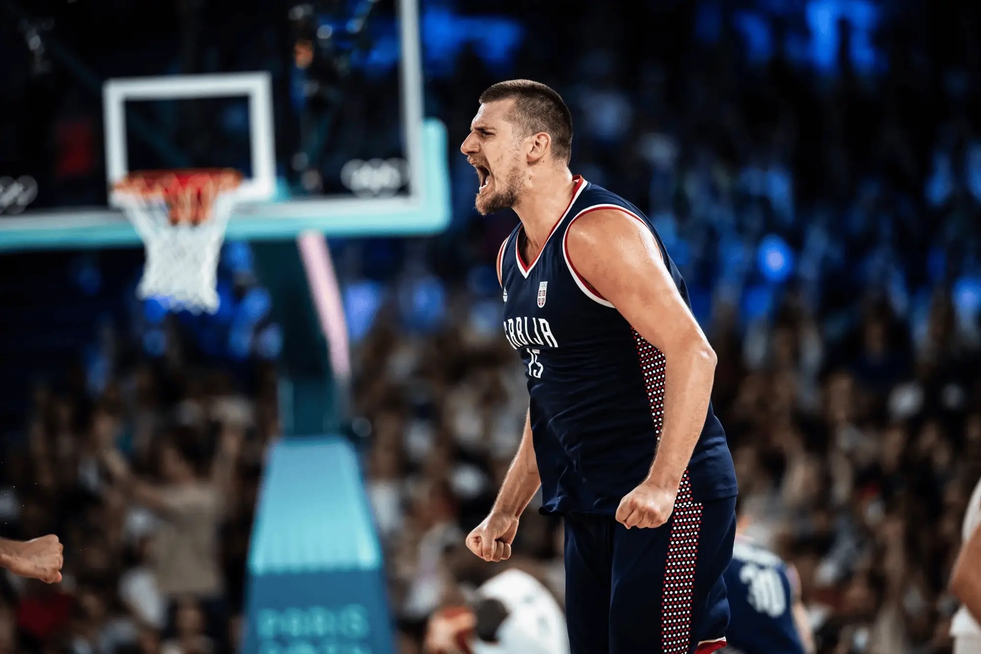 爱游戏体育-东海黑豹队对阵漠南鲸鲨队，UFC常规赛惊险晋级，内线统治篮板——的简单介绍